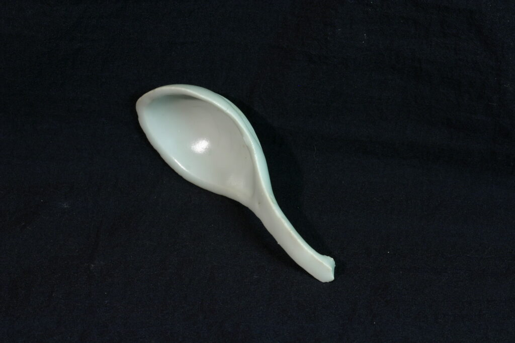 Tek Sing glazed spoon